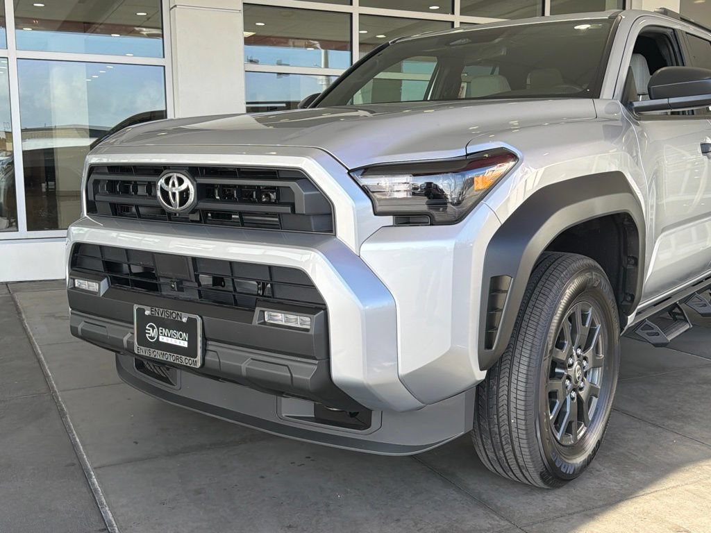Certified 2026 Toyota 4Runner SR5 AWD/4WD image 3