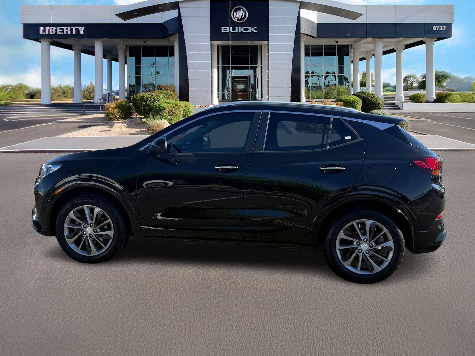 Used 2023 Buick Encore GX Select w/ Sport Touring Package image 7