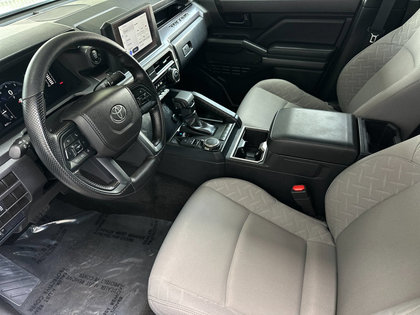 Used 2025 Toyota Tacoma SR5 AWD/4WD image 9