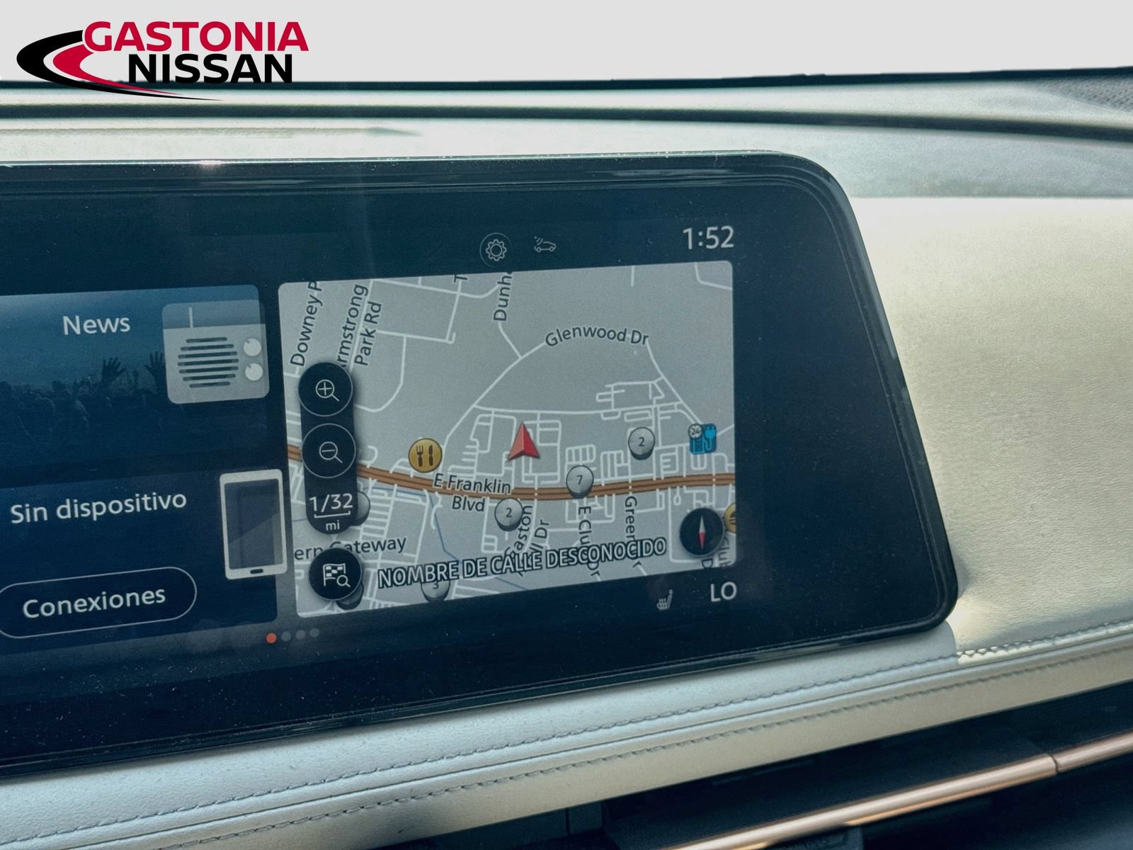 Used 2023 Nissan Ariya FWD image 17