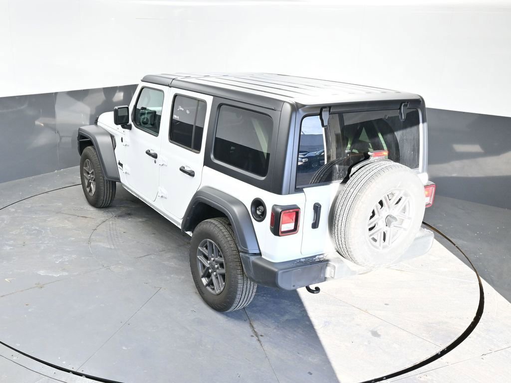 Used 2025 Jeep Wrangler Sport S image 21