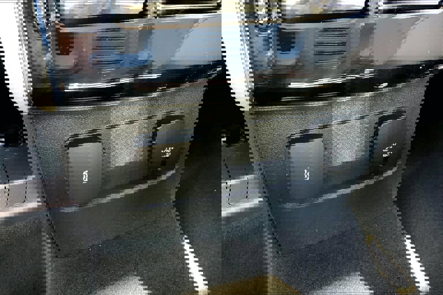 New 2026 Lincoln Aviator AWD w/ Jet Appearance Package image 18