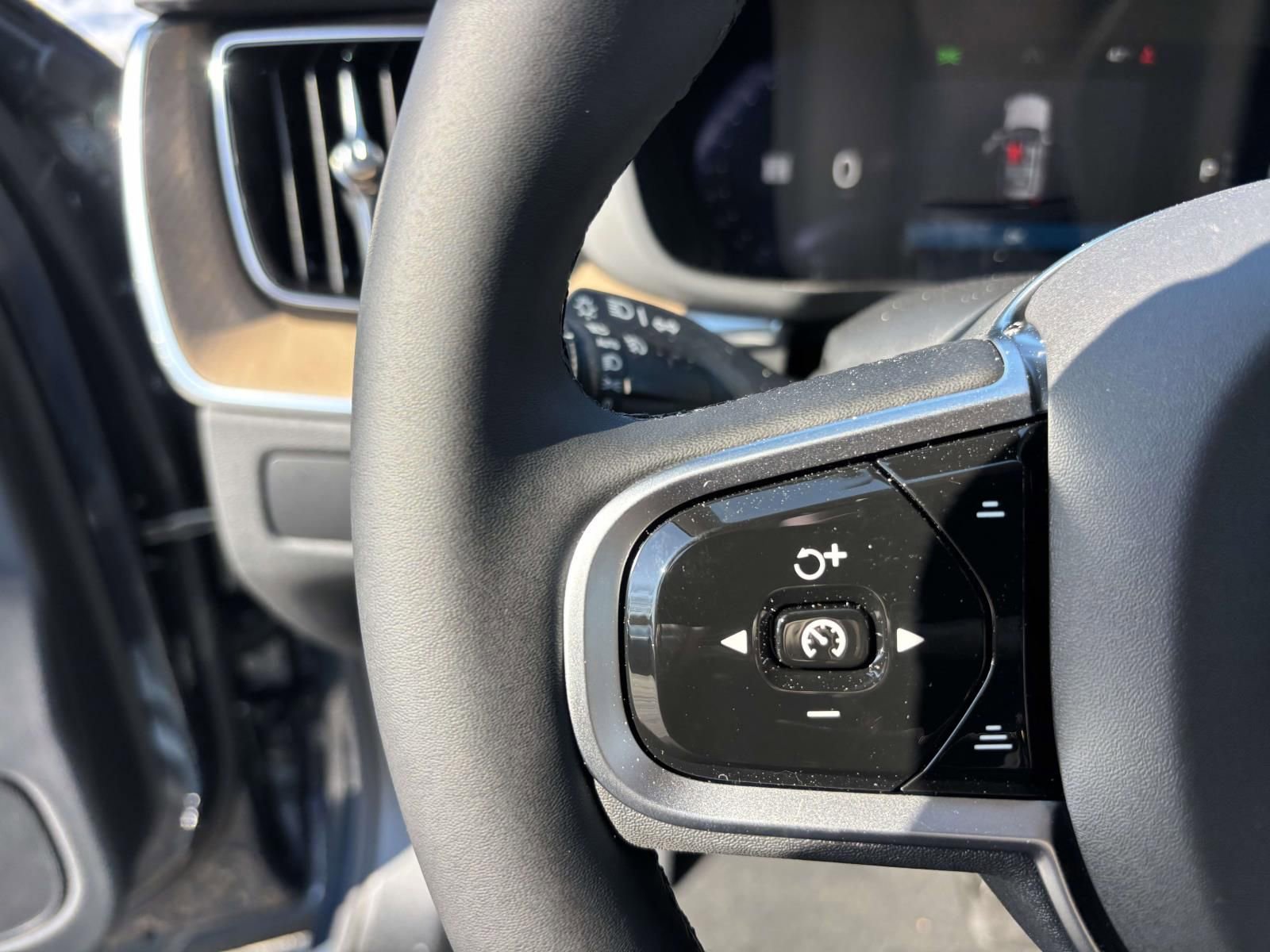 New 2026 Volvo XC60 B5 Plus w/ Protection Package Premier AWD/4WD image 17