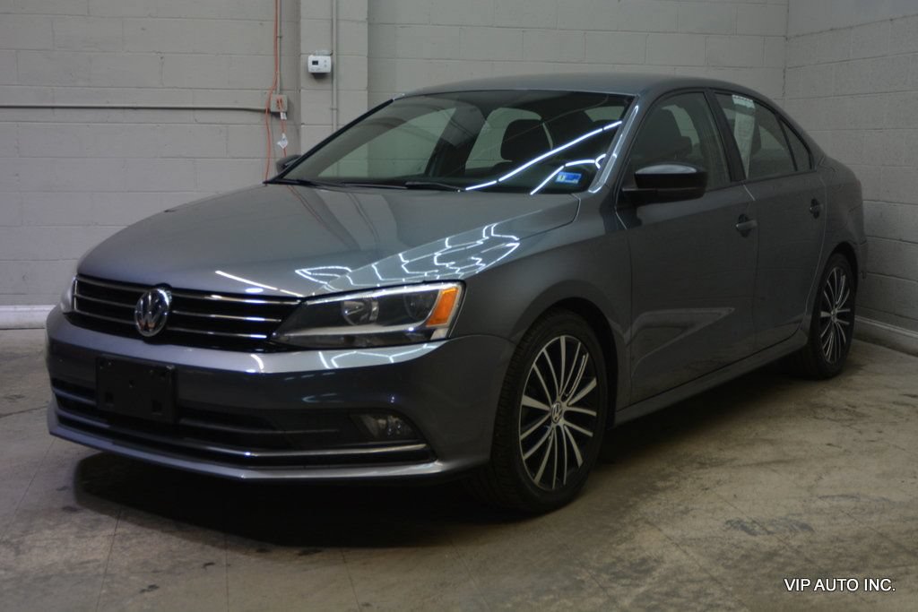 Used 2015 Volkswagen Jetta SE FWD image 2