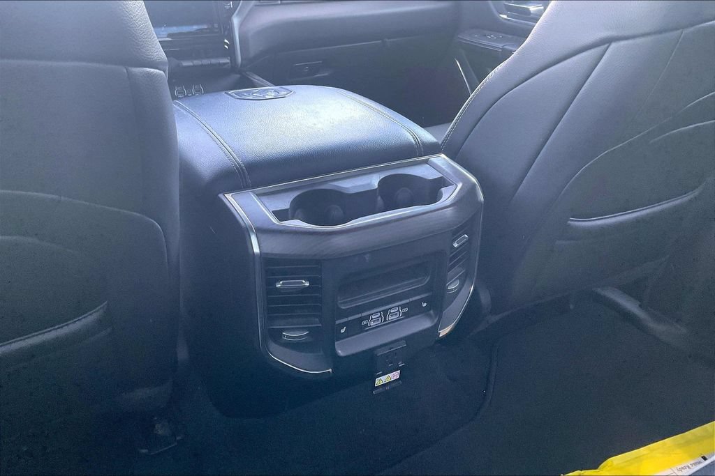 Used 2025 RAM 1500 Laramie AWD/4WD image 33