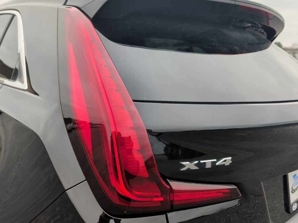 Used 2020 Cadillac XT4 Premium Luxury image 14