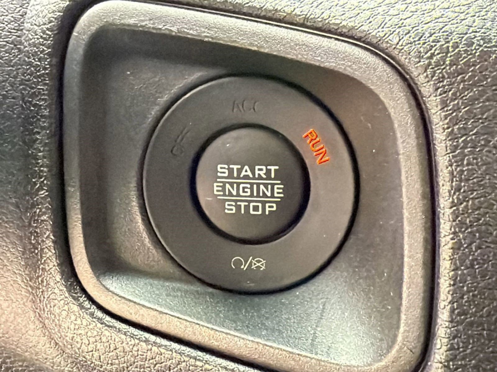 Used 2024 Jeep Wrangler Willys image 25