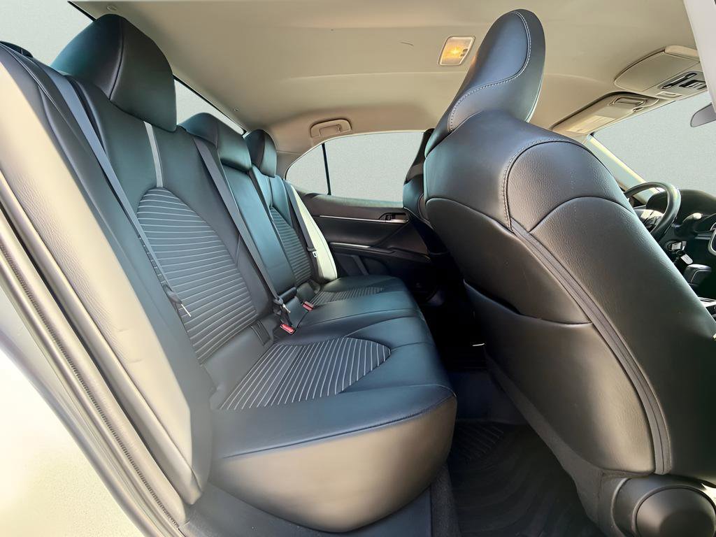 Used 2022 Toyota Camry SE image 14