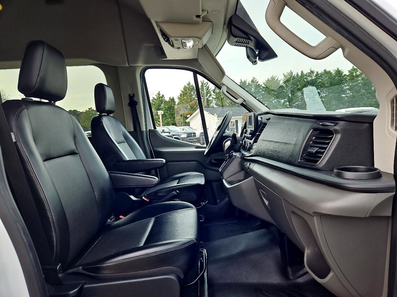 Used 2020 Ford Transit 350 XL image 29