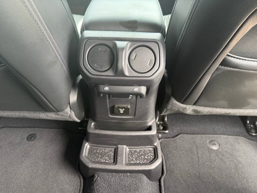 Used 2022 Jeep Wrangler Unlimited Sahara w/ LED Lighting Group image 17