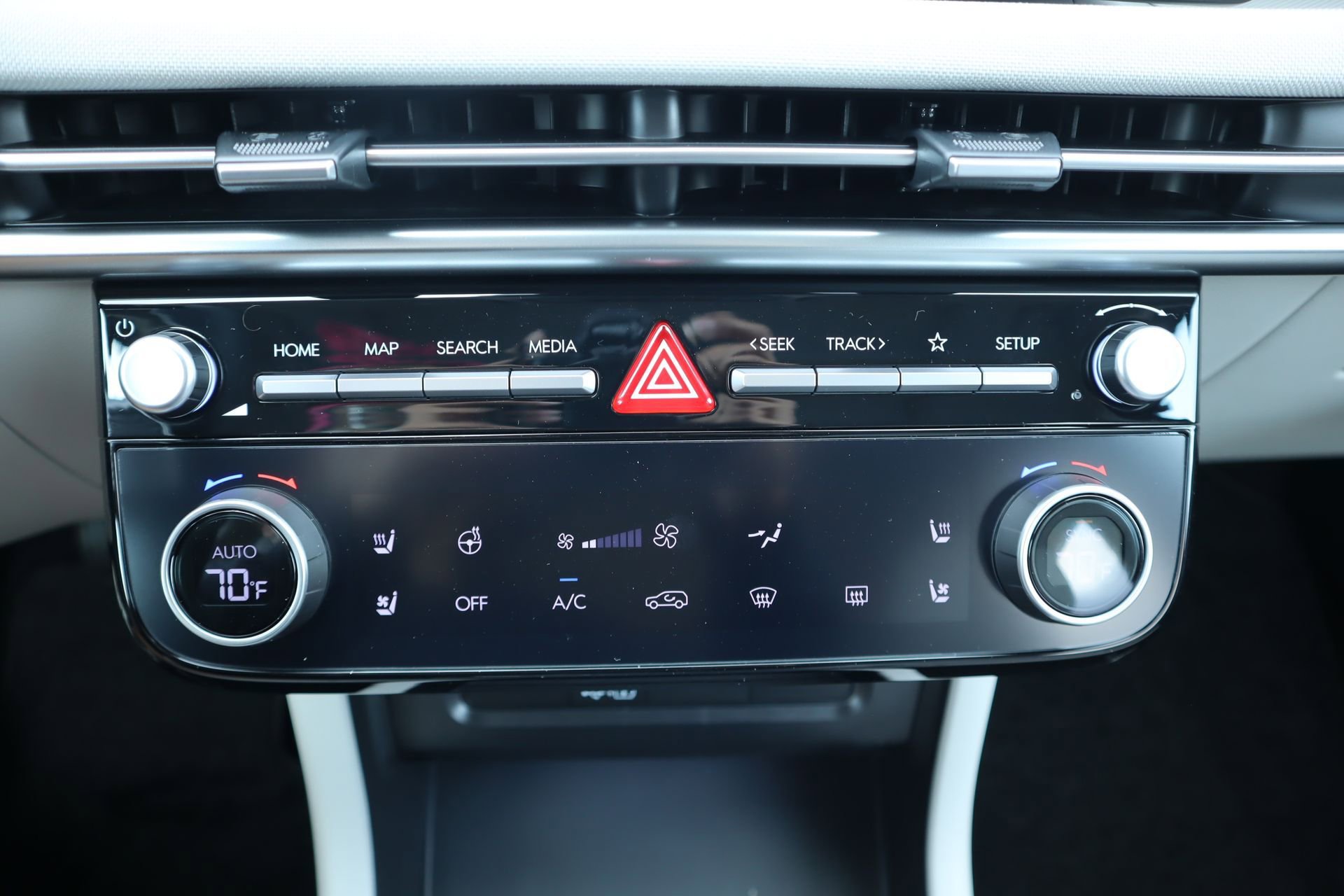 New 2026 Hyundai Tucson Limited image 15