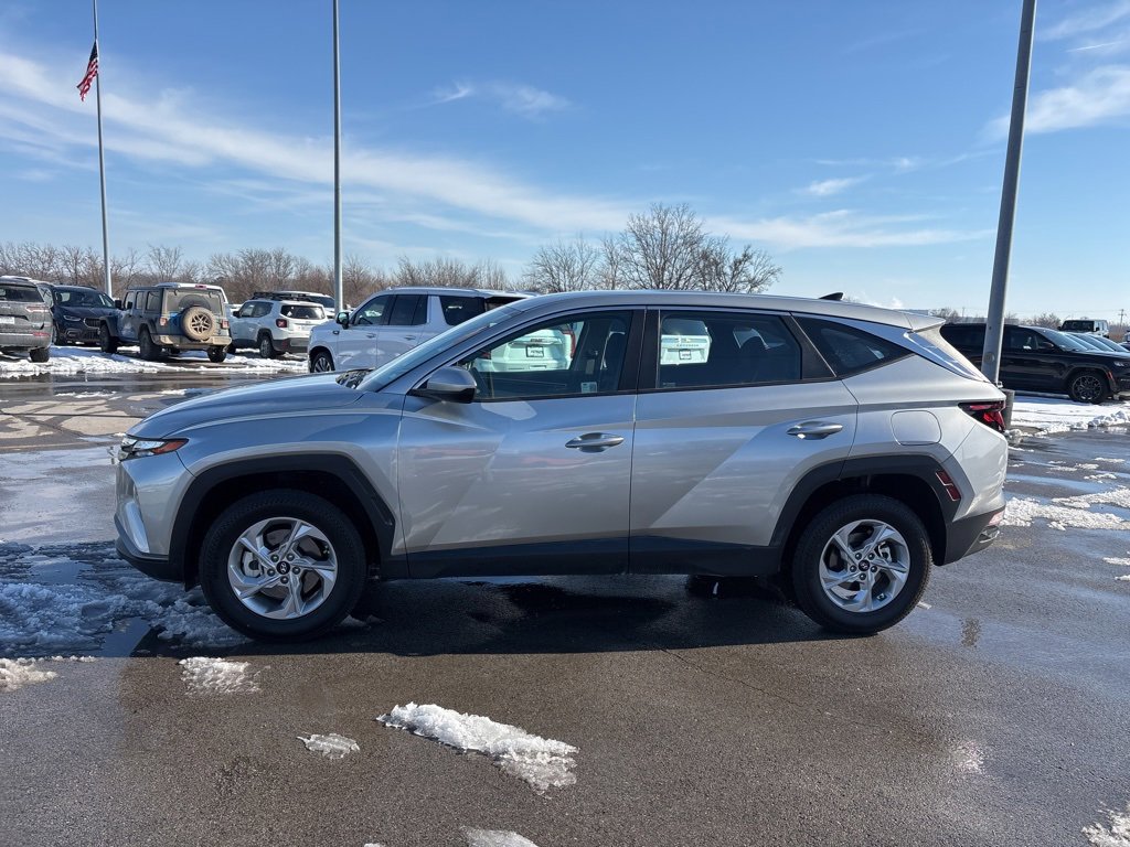 Used 2024 Hyundai Tucson SE image 6