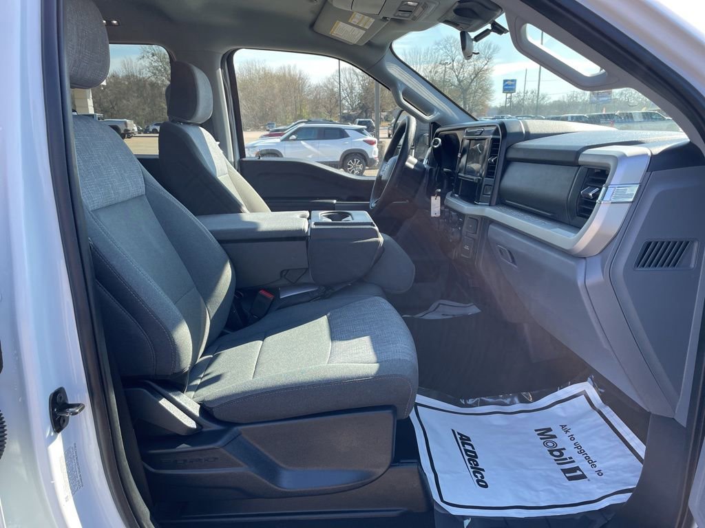Used 2025 Ford F350 XLT image 29