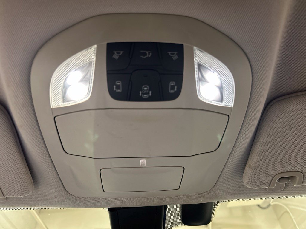 Used 2017 Chrysler Pacifica Touring-L FWD image 24