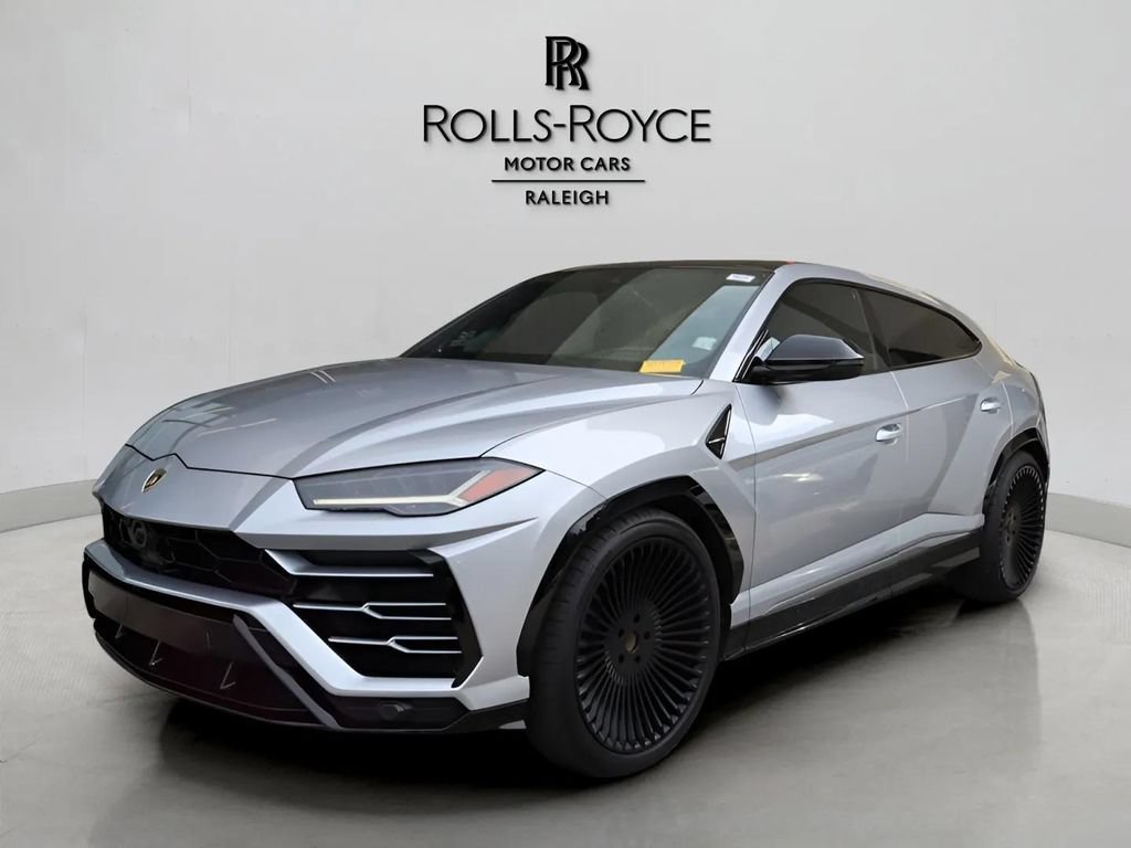 Used 2021 Lamborghini Urus AWD/4WD image 1