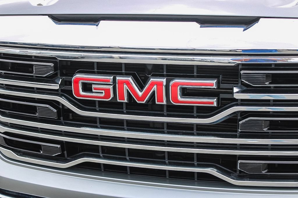 Used 2024 GMC Sierra 1500 SLT AWD/4WD image 6