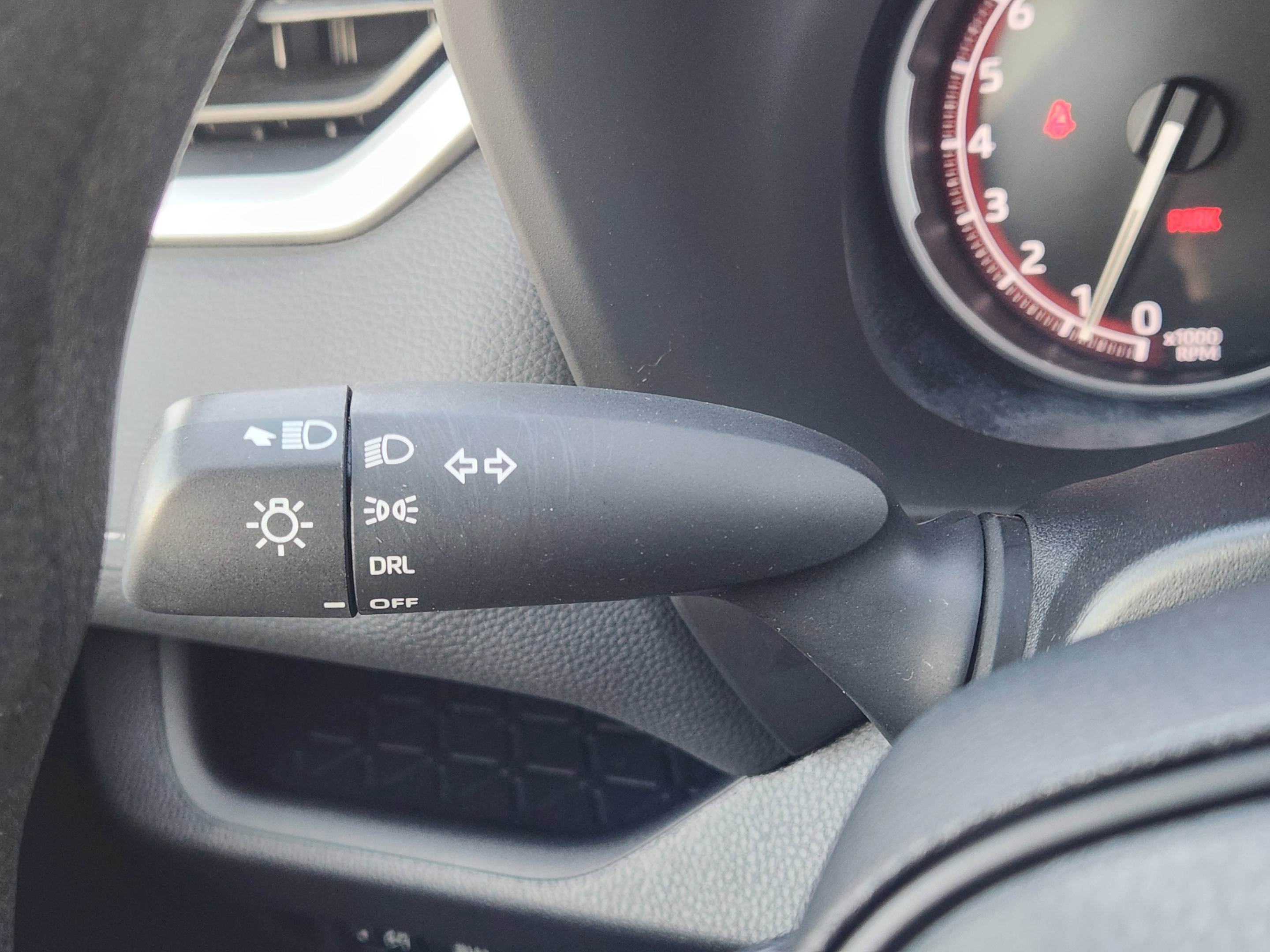 Used 2025 Toyota RAV4 LE image 18