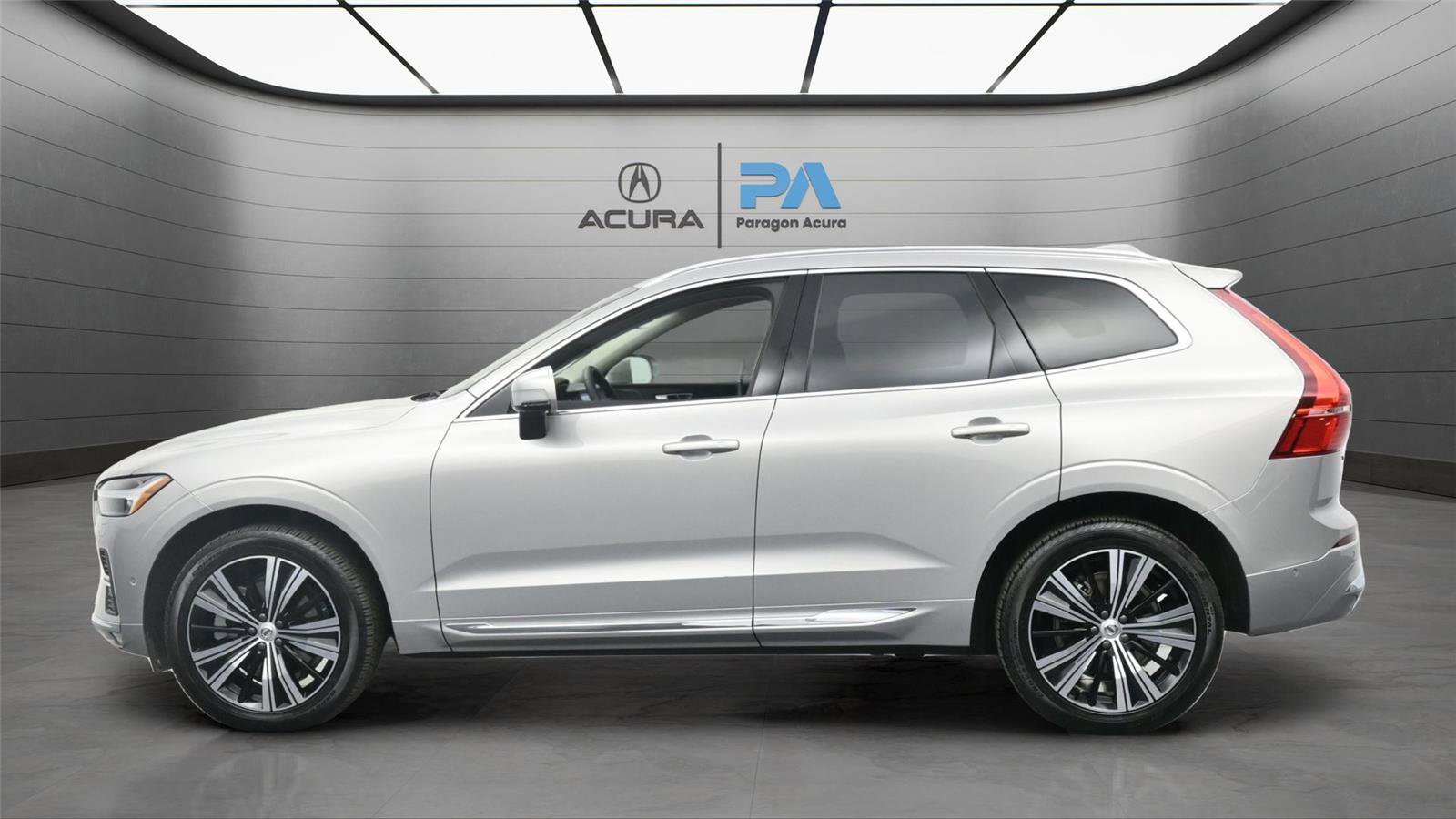 Used 2023 Volvo XC60 B6 Ultimate w/ Climate Package image 30