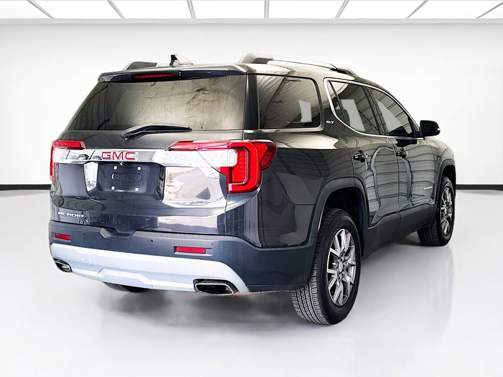 Used 2020 GMC Acadia SLT FWD image 4