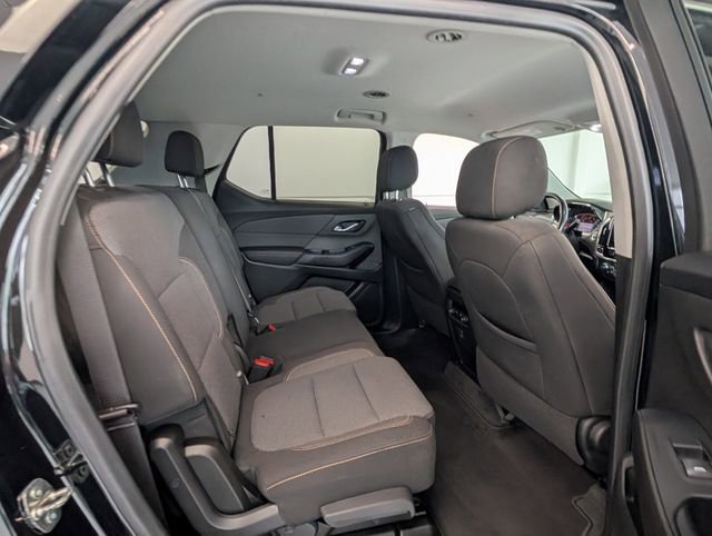 Certified 2020 Chevrolet Traverse LT w/ Driver Confidence II Package image 16
