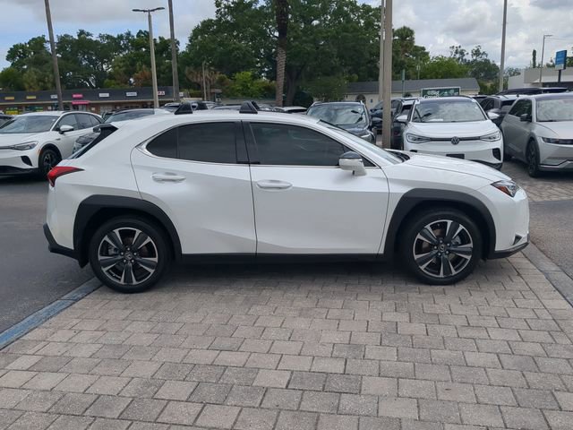 Used 2022 Lexus UX 200 w/ Accessory Package (Z2) FWD image 3