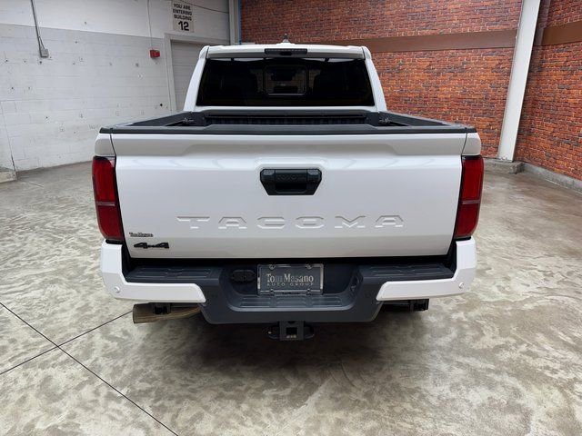 Used 2024 Toyota Tacoma TRD Off-Road w/ TRD Off Road Upgrade Package image 4