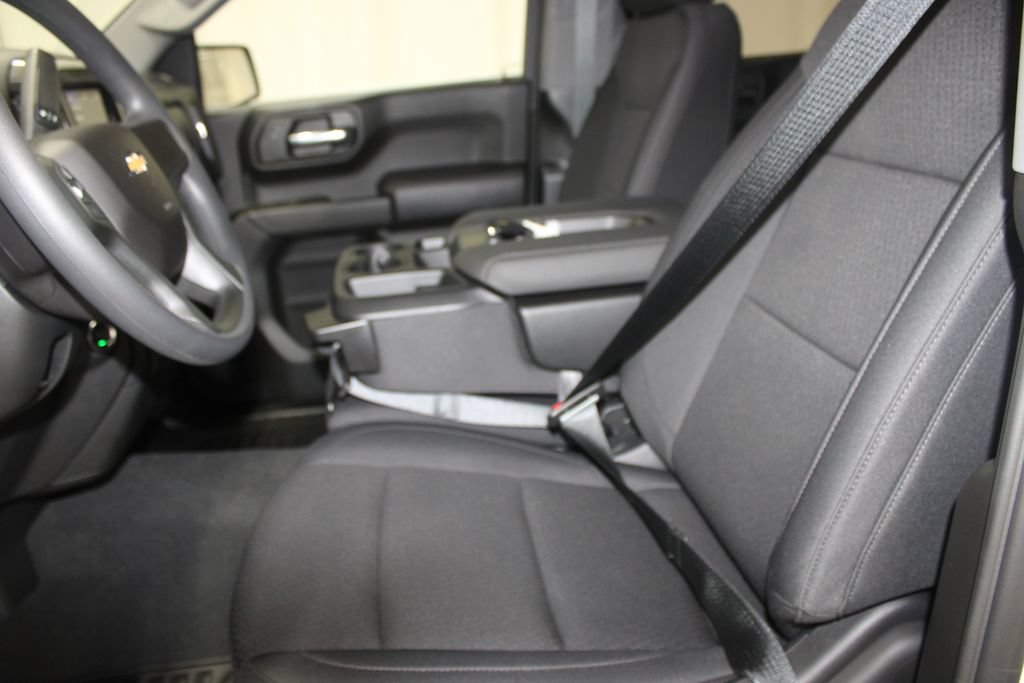 New 2026 Chevrolet Silverado 1500 W/T w/ WT Value Package AWD/4WD image 18