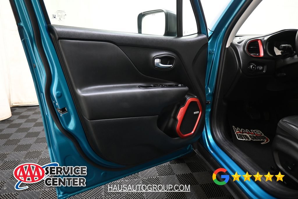 Used 2021 Jeep Renegade Trailhawk w/ Sun & Sound Group AWD/4WD image 28