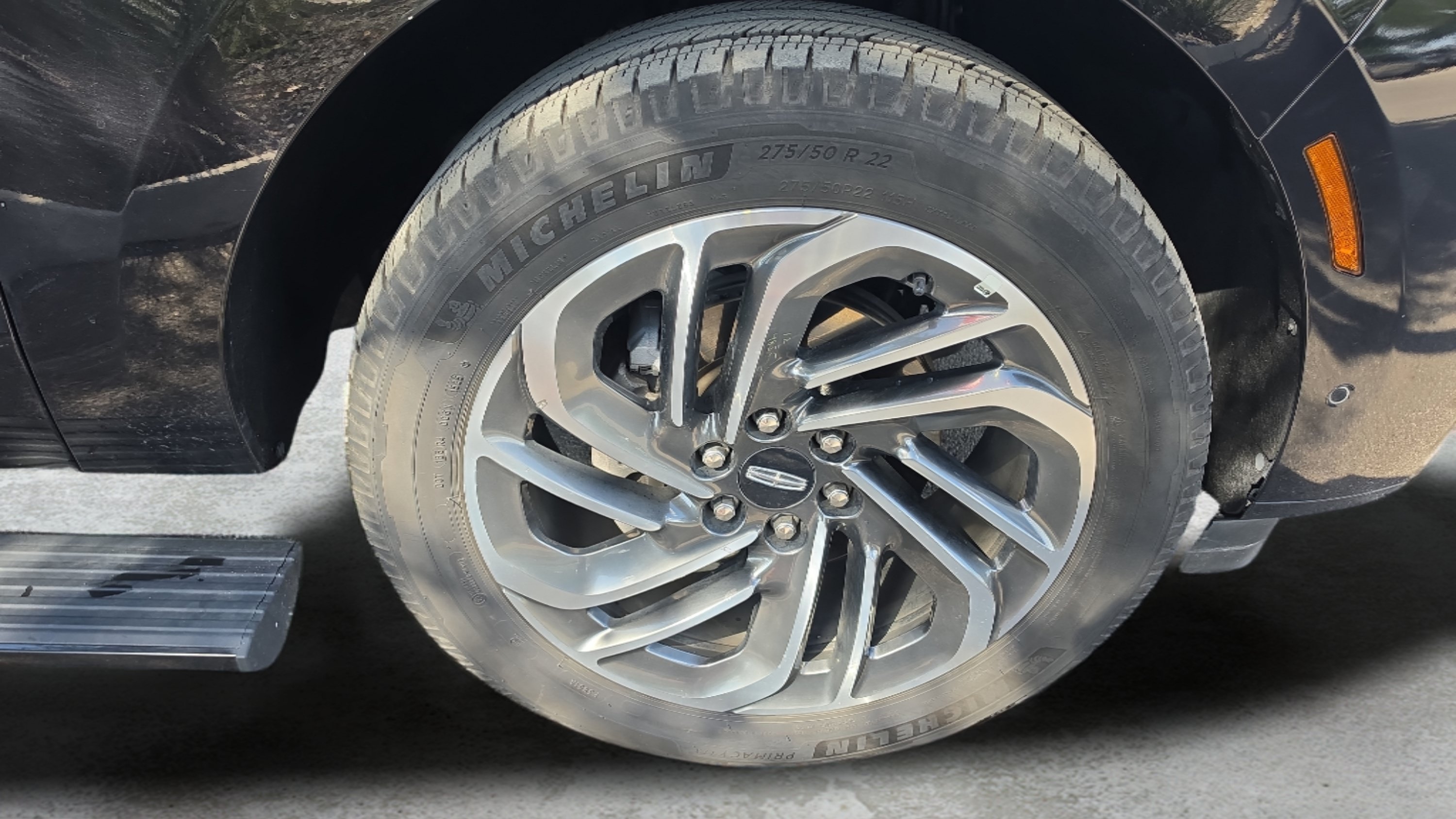 Used 2025 Lincoln Navigator Reserve AWD/4WD image 28