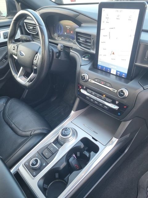 Used 2020 Ford Explorer ST w/ ST Street Pack image 9