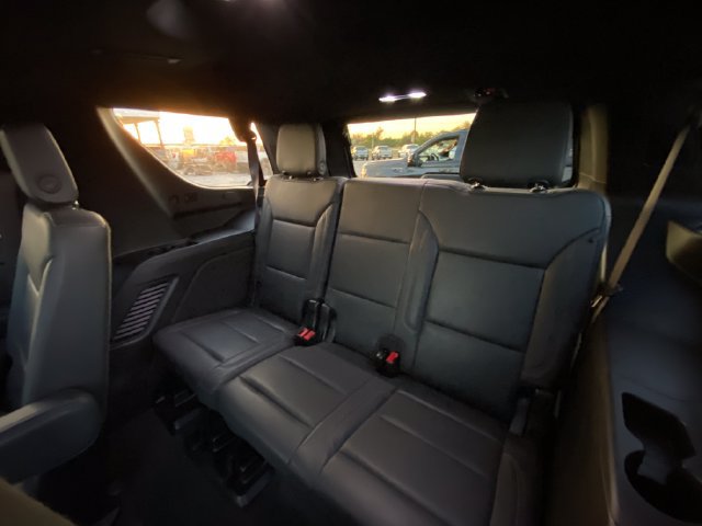 Used 2023 Chevrolet Tahoe Z71 w/ Off-Road Capability Package AWD/4WD image 16