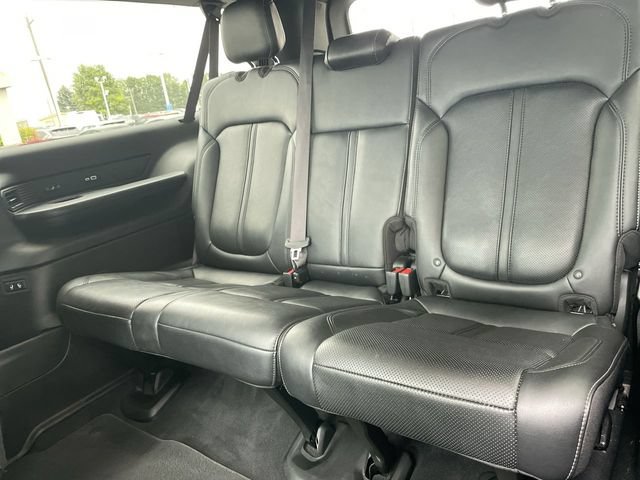 Used 2023 Jeep Wagoneer L Series II w/ Premium Group I AWD/4WD image 24