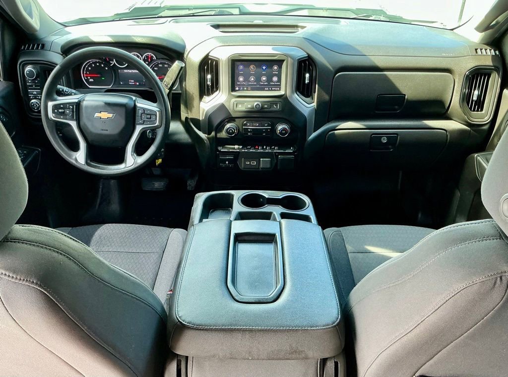 Used 2022 Chevrolet Silverado 2500 Custom w/ Custom Value Package AWD/4WD image 31