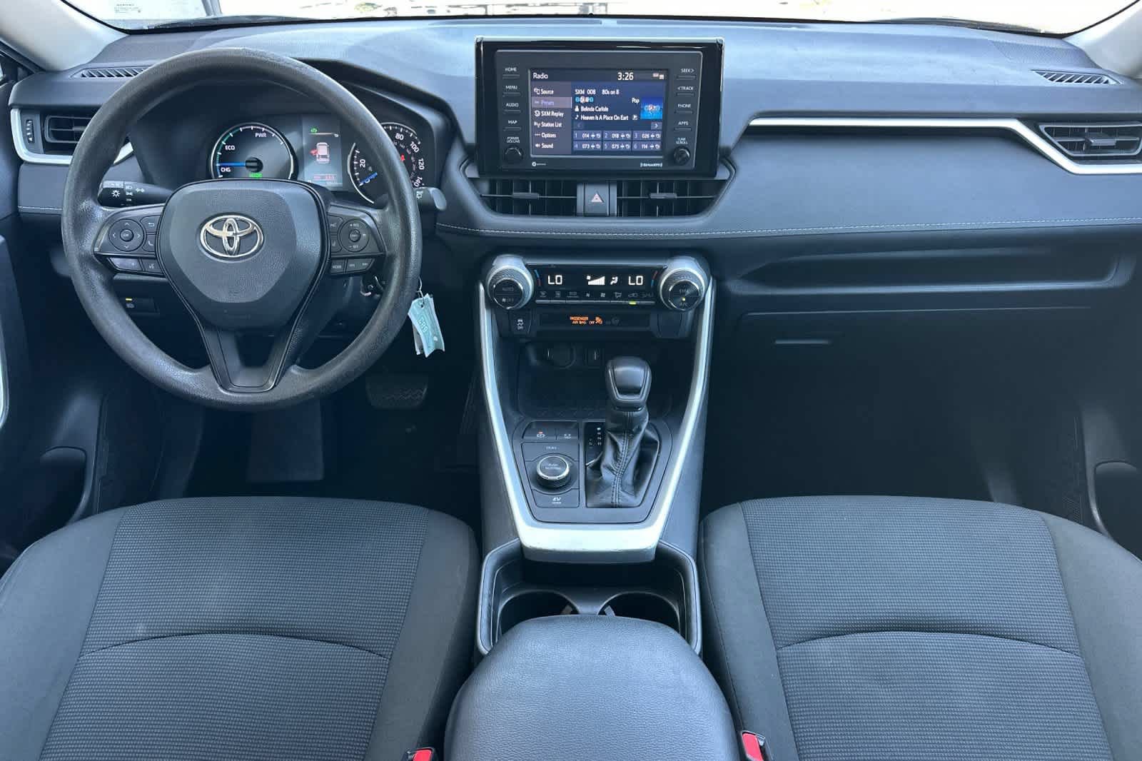 Used 2021 Toyota RAV4 LE AWD/4WD image 3