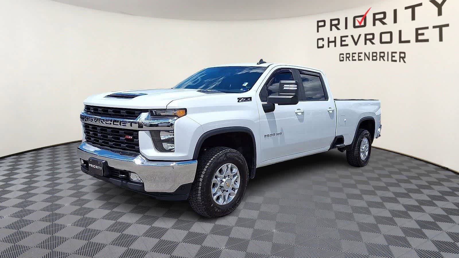 Used 2022 Chevrolet Silverado 2500 LT w/ Convenience Package AWD/4WD image 4