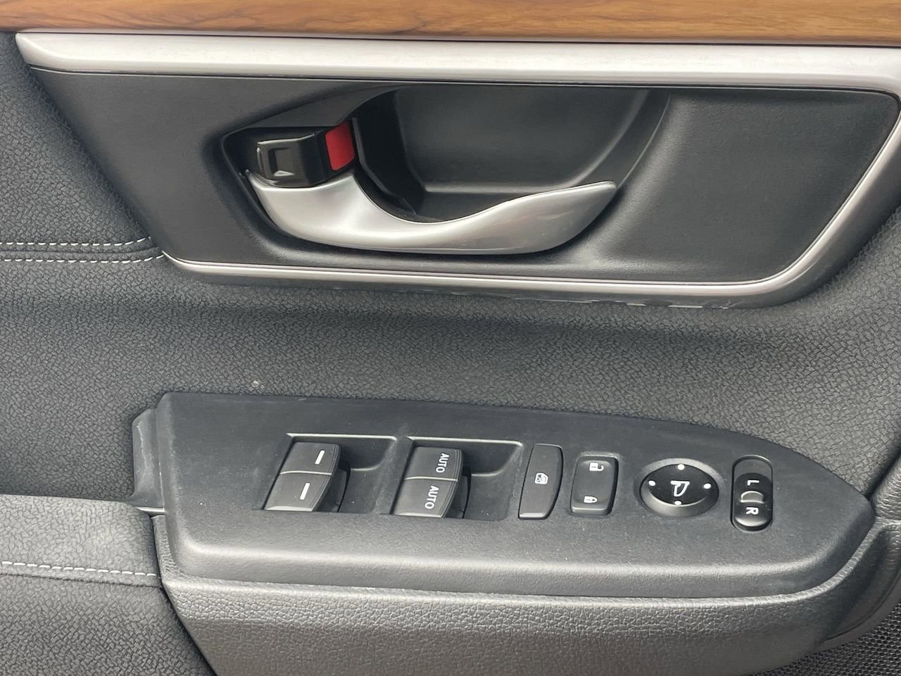 Used 2019 Honda CR-V EX image 20