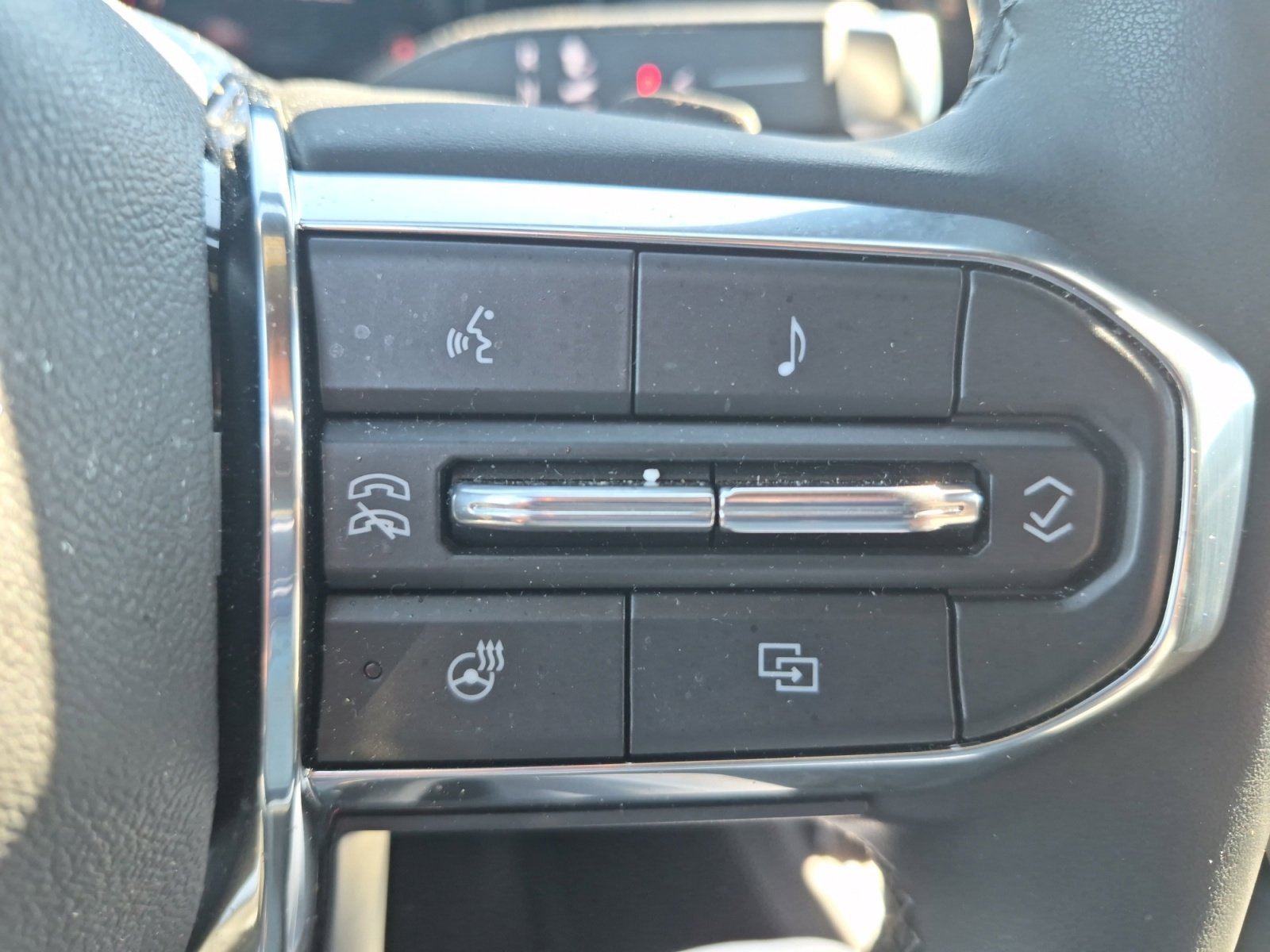 Used 2026 GMC Terrain Elevation w/ Elevation Premium Package image 25