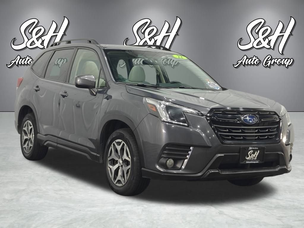 Used 2022 Subaru Forester Premium image 2