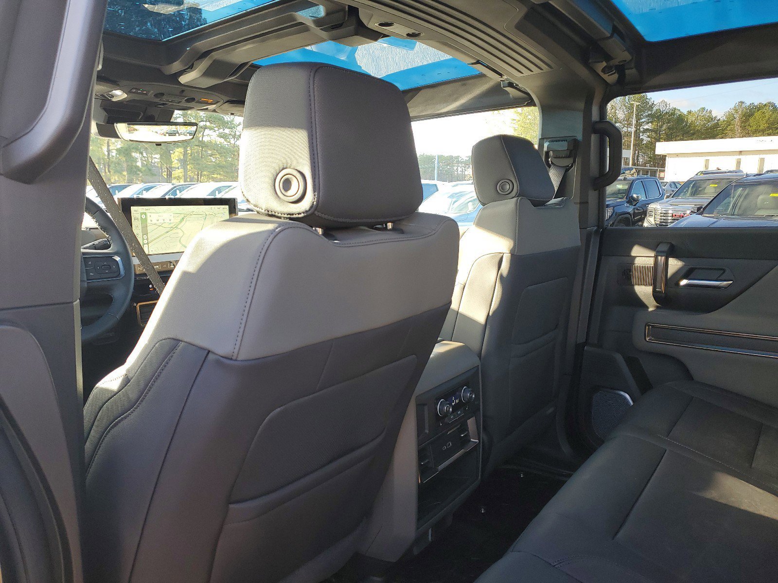 New 2025 GMC Hummer EV 3X w/ Extreme Off-Road Package image 11