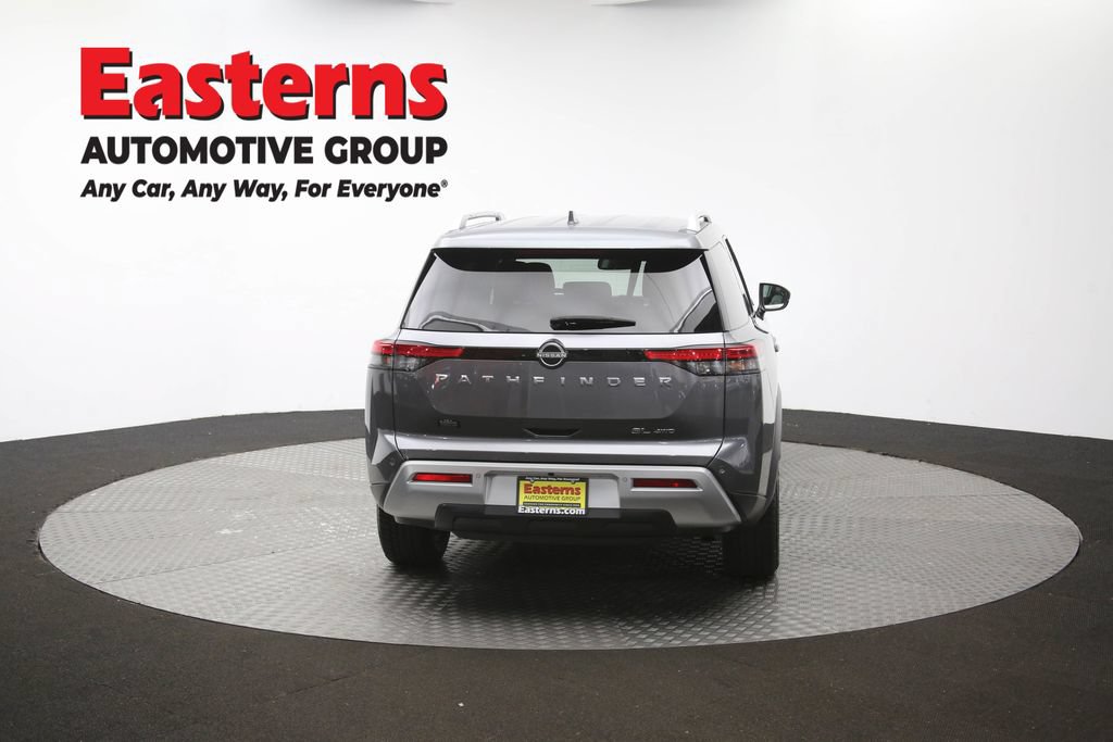 Used 2022 Nissan Pathfinder SL AWD/4WD image 38