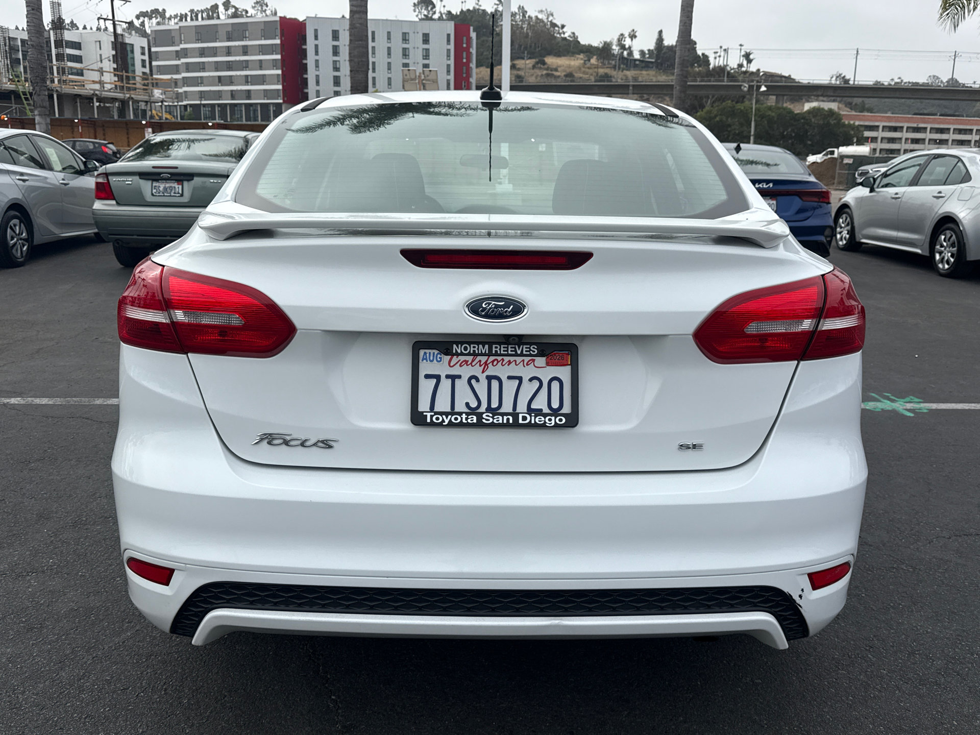 Used 2016 Ford Focus SE w/ SE Sport Package FWD image 10