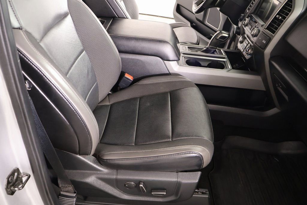 Used 2019 Ford F150 Raptor w/ Equipment Group 802A Luxury AWD/4WD image 15