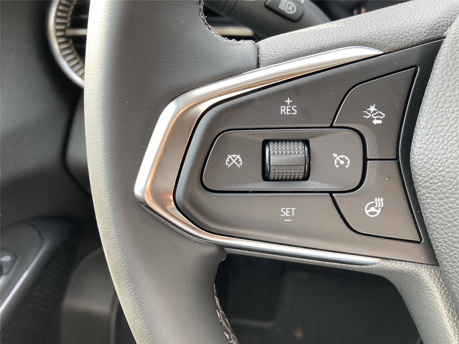 New 2026 Chevrolet Trax ACTIV w/ Sunroof Package image 25