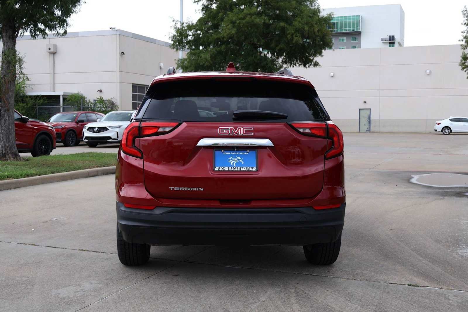 Used 2020 GMC Terrain SLE w/ Driver Convenience Package FWD image 5