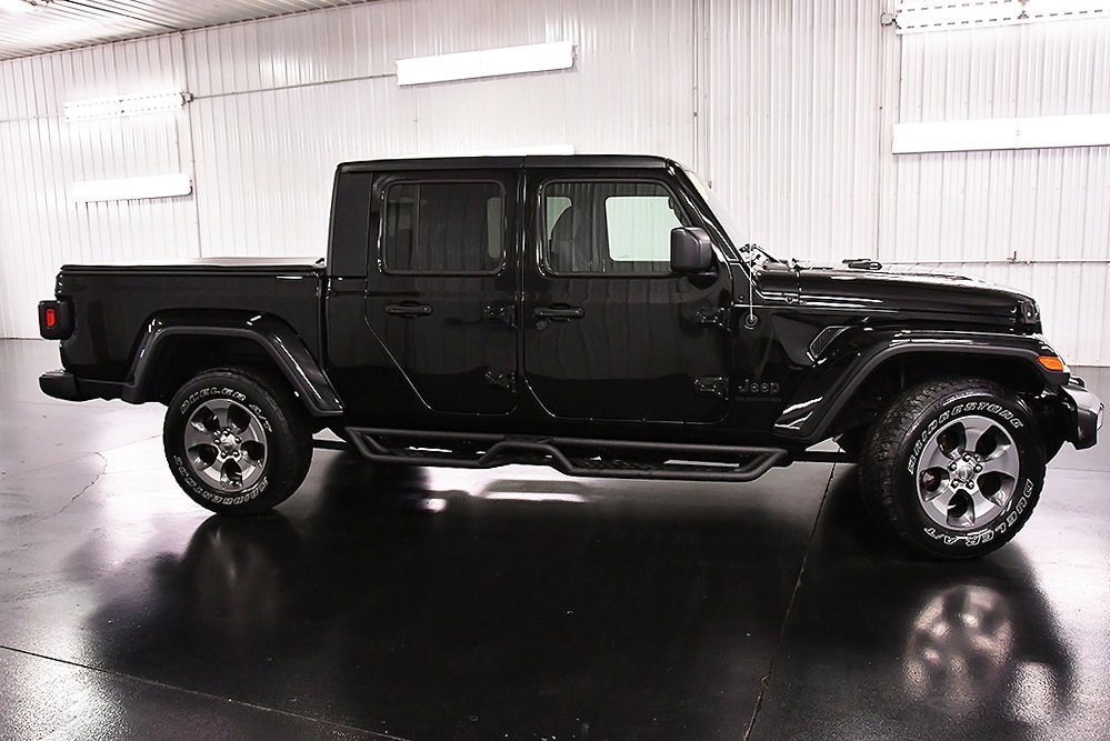 Used 2021 Jeep Gladiator Sport image 8