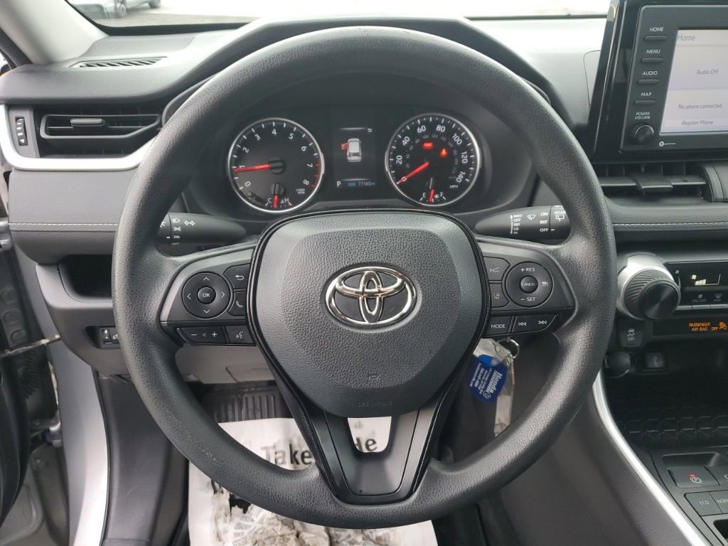 Used 2021 Toyota RAV4 LE image 15