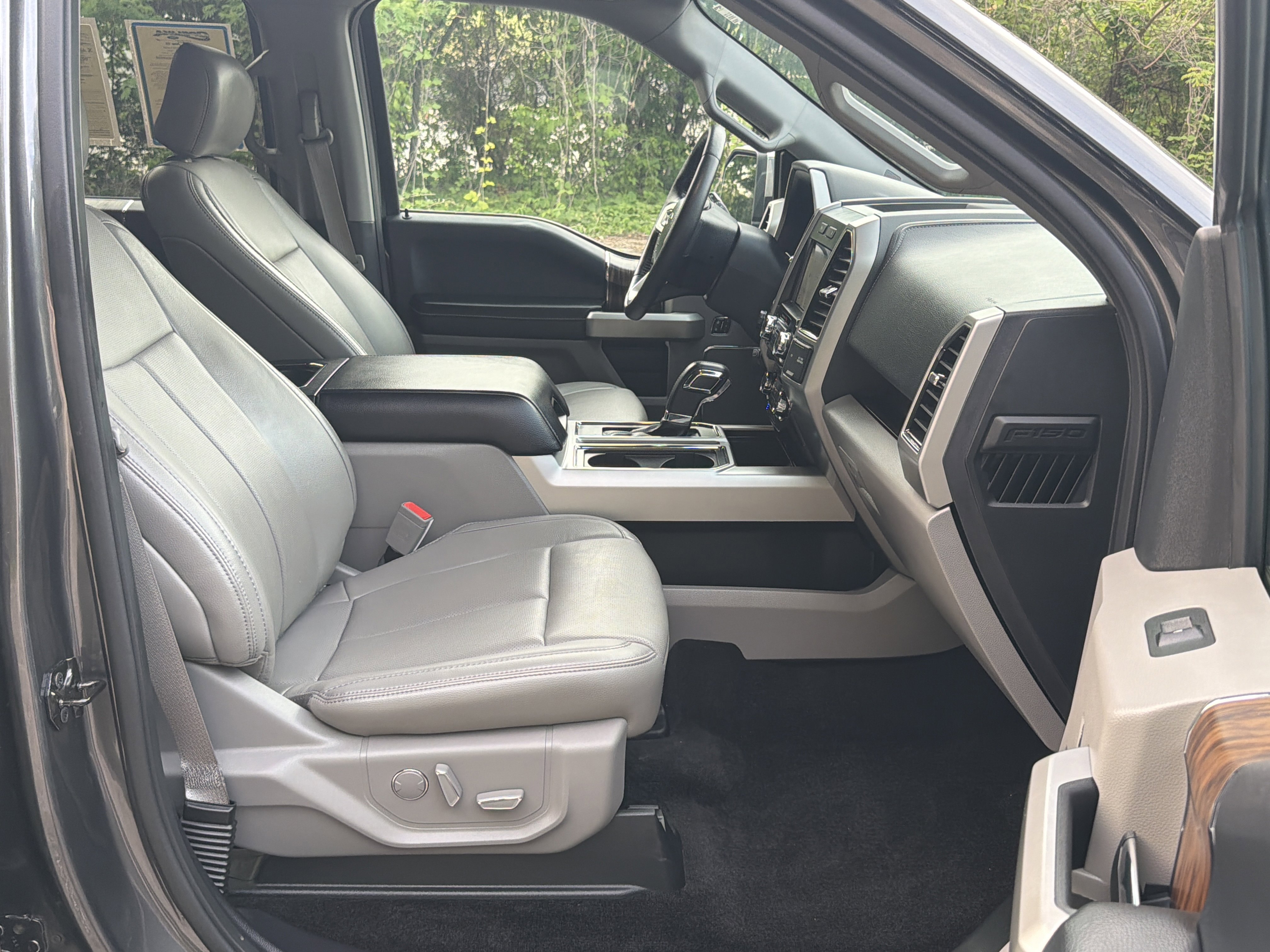 Used 2018 Ford F150 Lariat RWD image 20