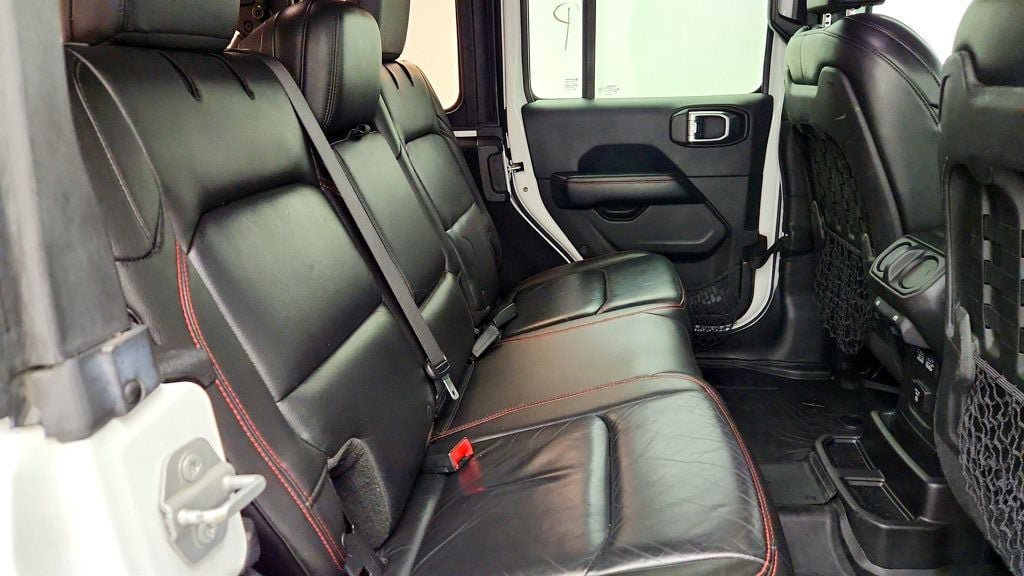 Used 2018 Jeep Wrangler Unlimited Rubicon AWD/4WD image 24