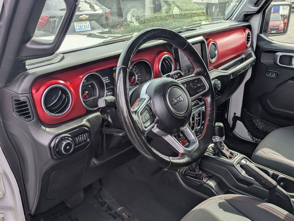 Used 2022 Jeep Wrangler Unlimited Rubicon w/ Cold Weather Group AWD/4WD image 16