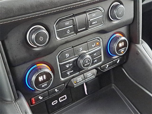 Used 2024 Chevrolet Suburban LT image 15